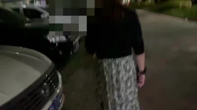 熟女少妇晚上打电话骗老公外面买东西2